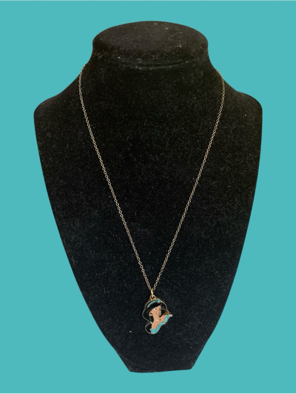 NWOT Disney Princess Jasmine Enamel Pendant Charm Necklace Gold Tone Chain